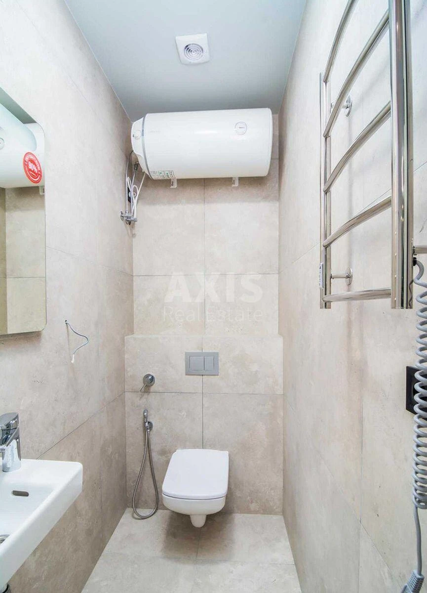 Office vul. Vasylya Tyutyunnyka 28А, 140m2715887