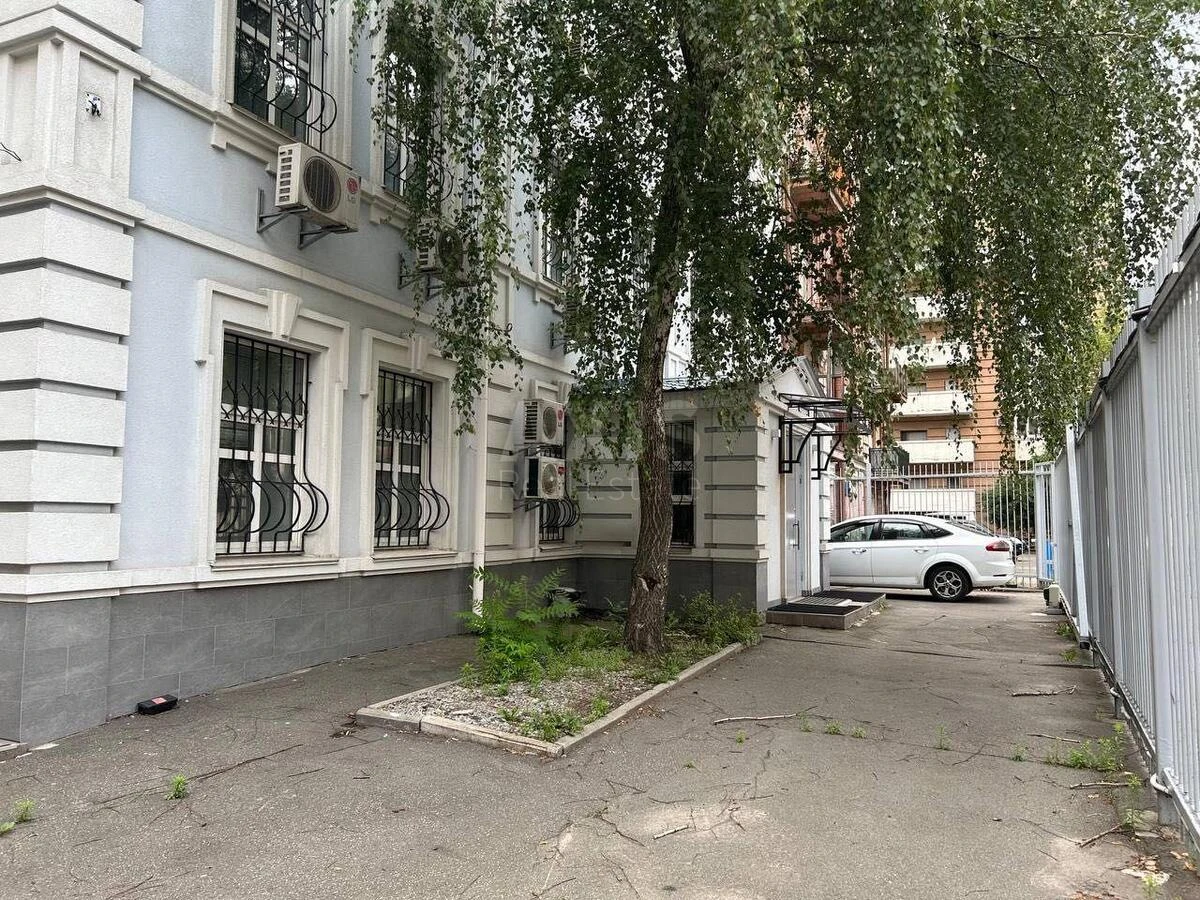 Office vul. Saksagans'kogo 111А, 697m267595