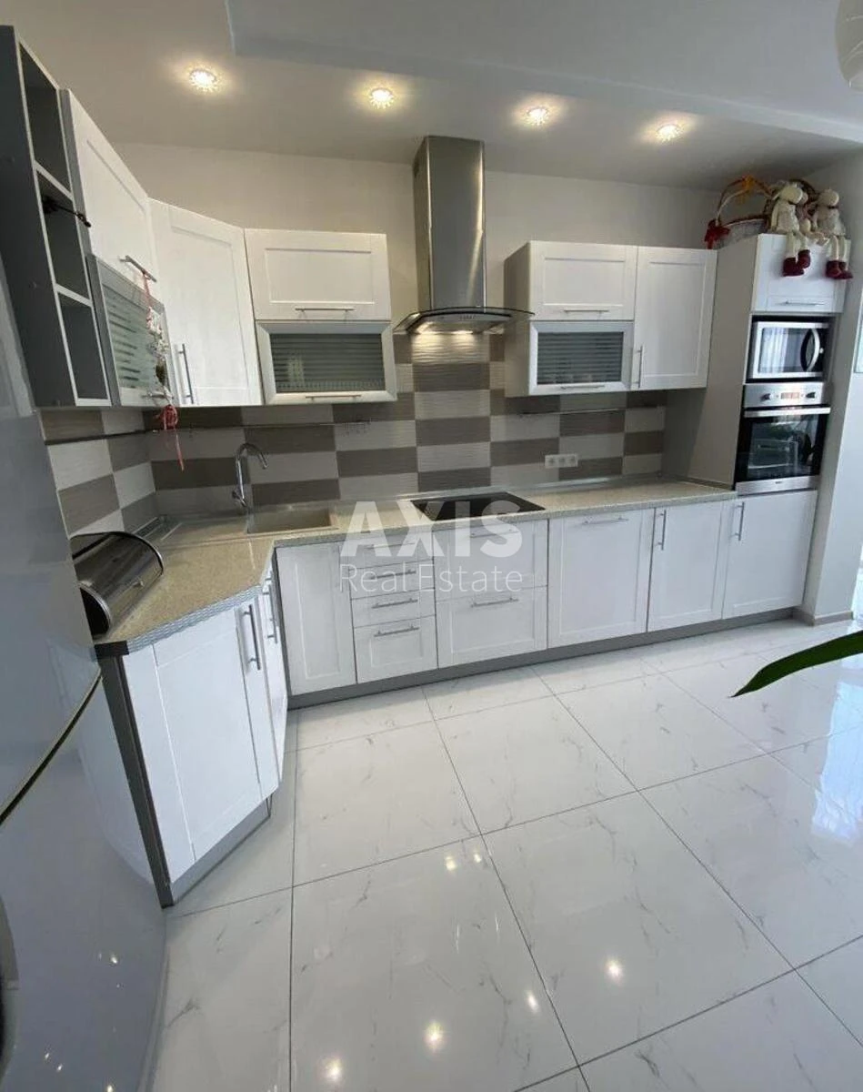 3k apartment pr-t Sobornosti 30403390