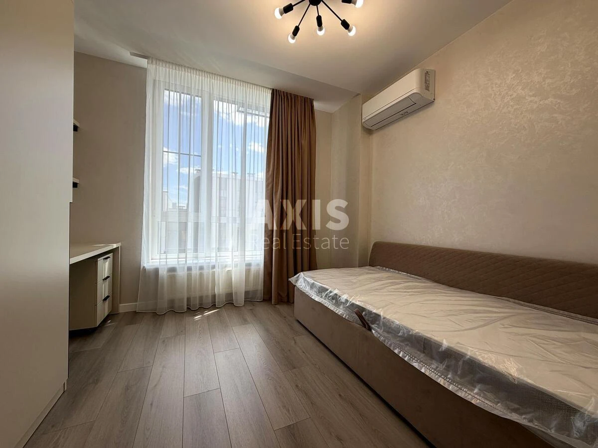 3k apartment bul. Ryl's'kogo Tadeja 4688251