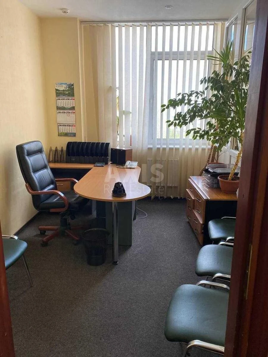 Office vul. Kyrylivs'ka 160, 517m2598904