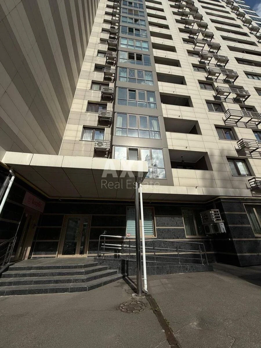 Офис ул. Патриарха Мстислава Скрипника 40, 166м2720146