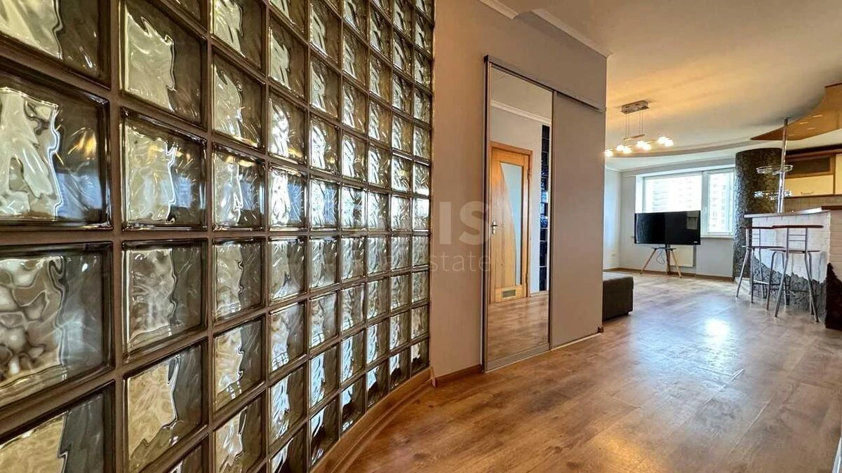 3k apartment vul. Zvirynec'ka 61А705629
