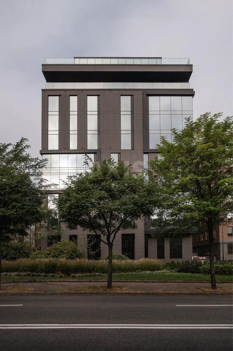 Офіс вул. Красилівська 9, 417м2