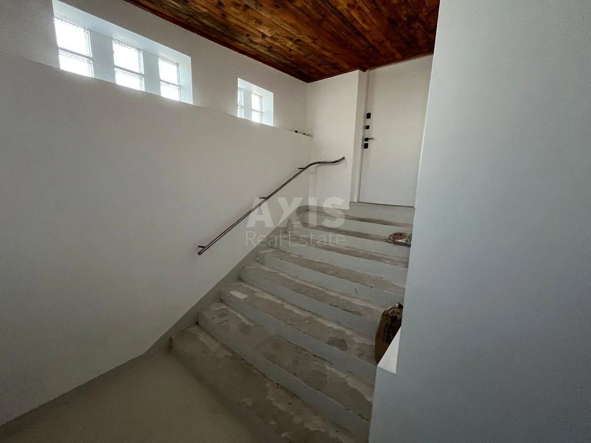 Office pr-t Nauky 34, 140m252600