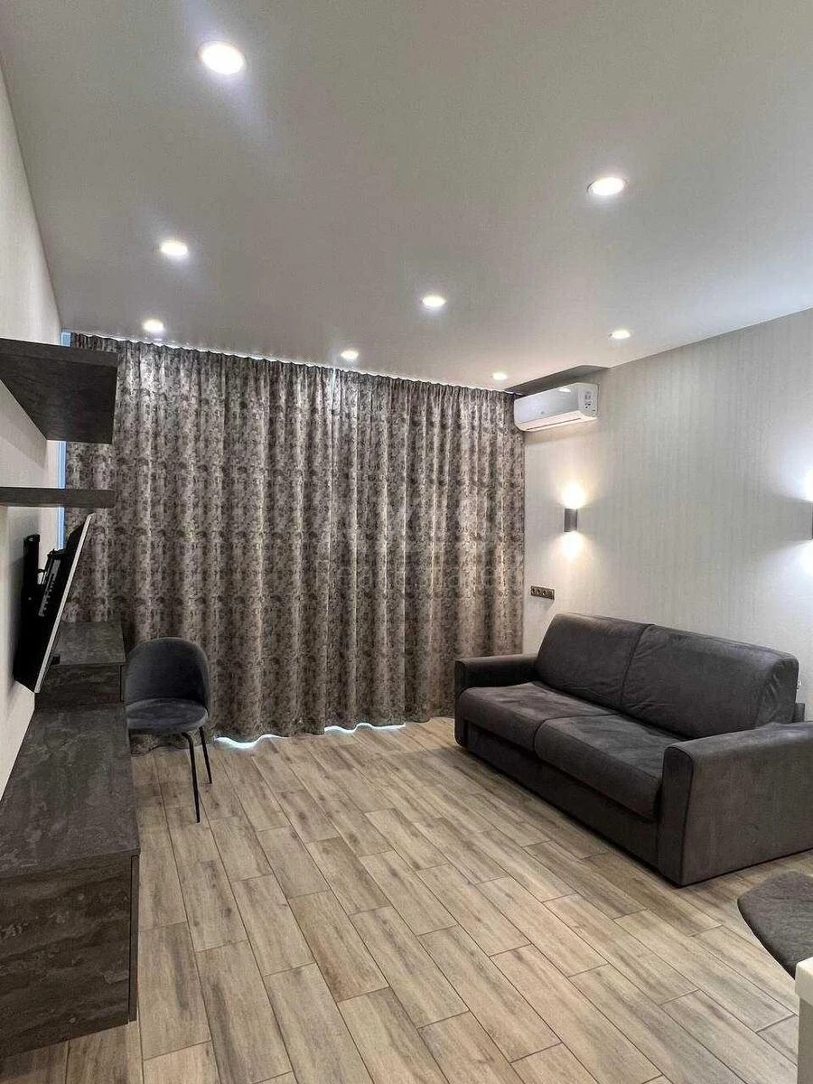 1k apartment pr-t Berestejskij 5Б692784
