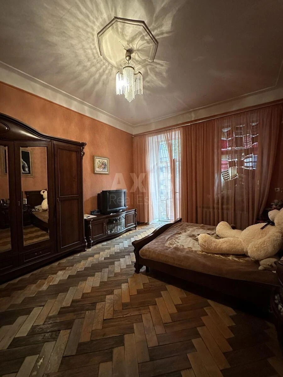 3k apartment vul. Oleksandra Konyskoho 606098512