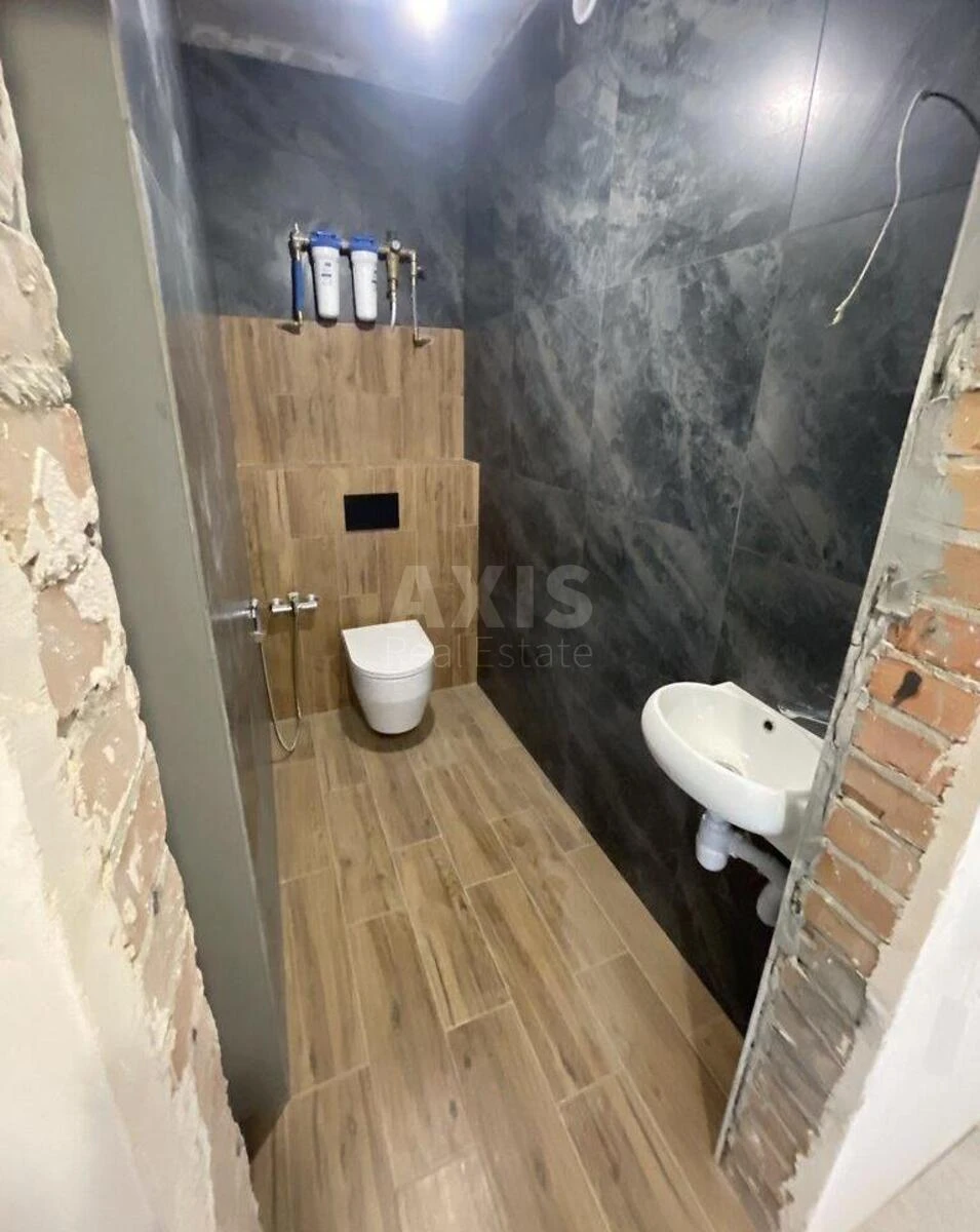 2к квартира ул. Кондратюка Юрия 1694359