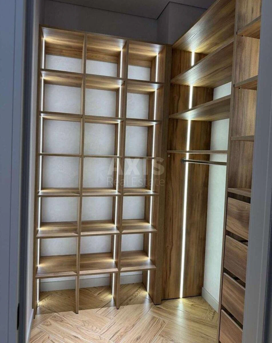 2k apartment vul. Oleksandra Olesja 27А7094010