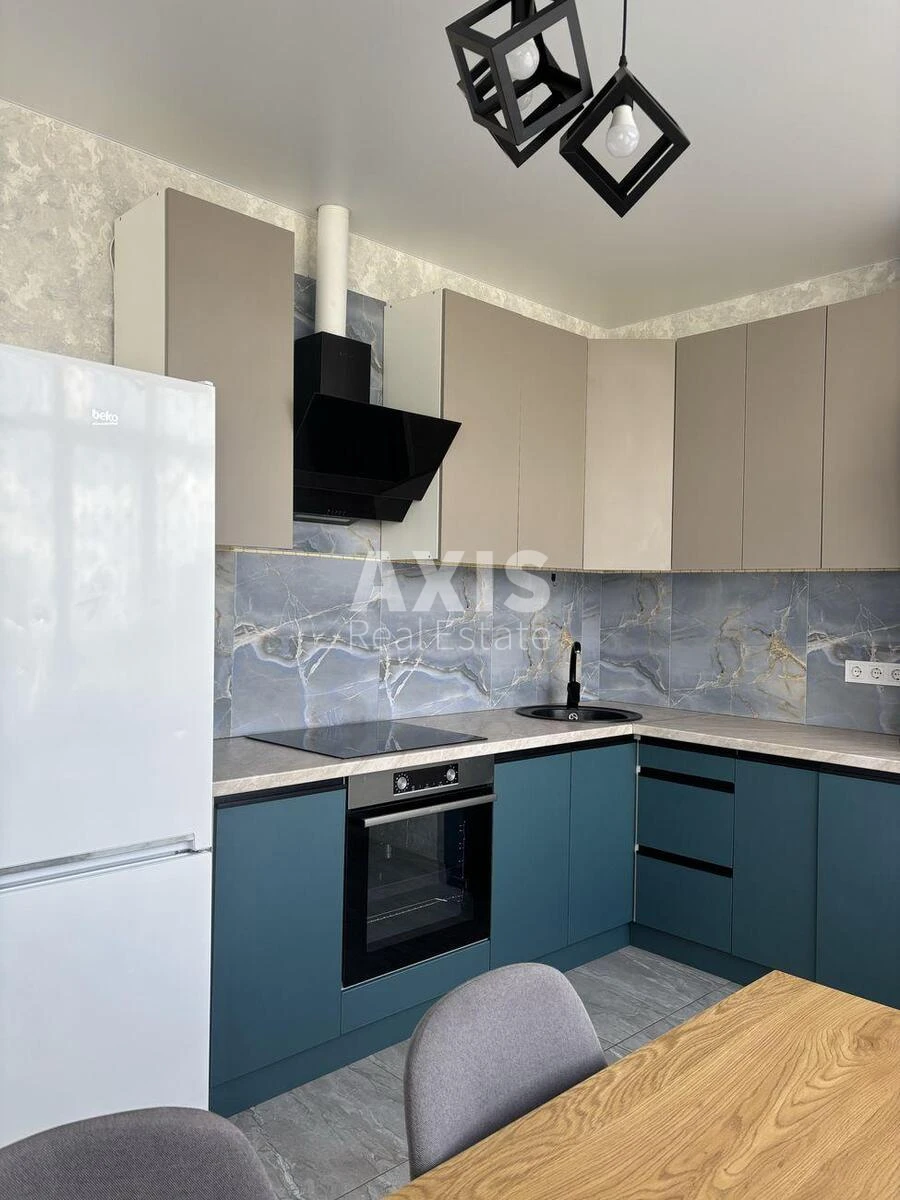 3k apartment vul. Brativ Chybinyeyevykh 867980