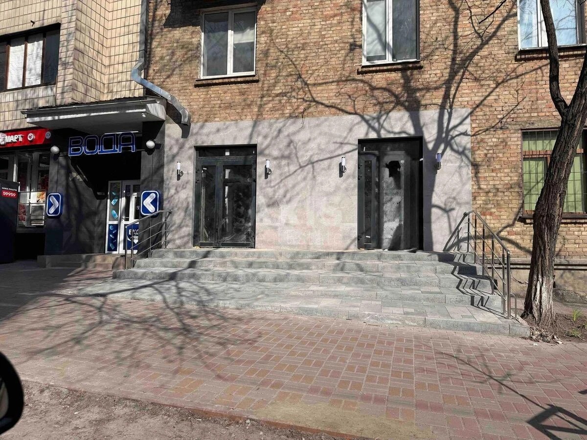 Объект торговли ул. Михаила Бойчука 25, 80м2698060