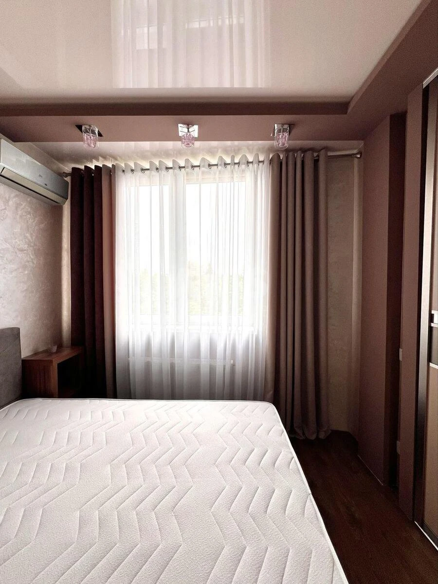 2k apartment vul. Ryz'ka 73Г683359