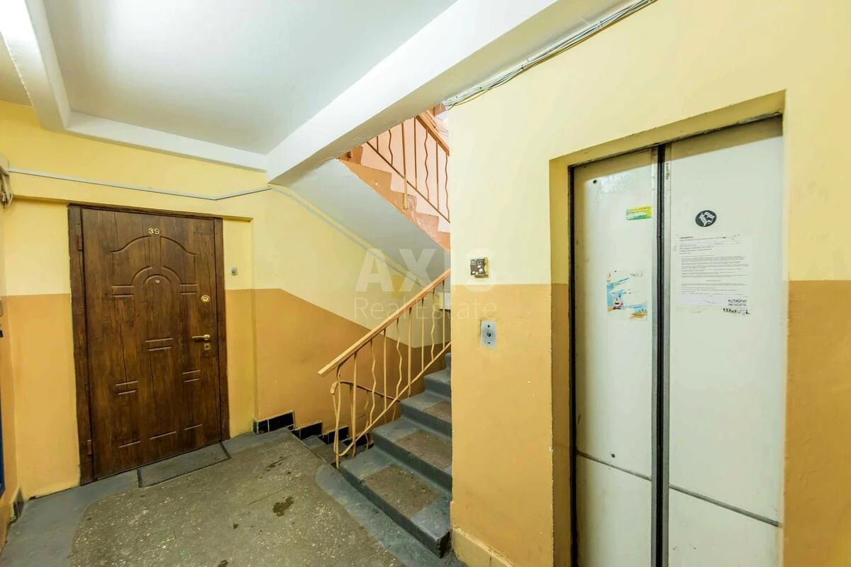 3к квартира ул. Верховинная 186651611