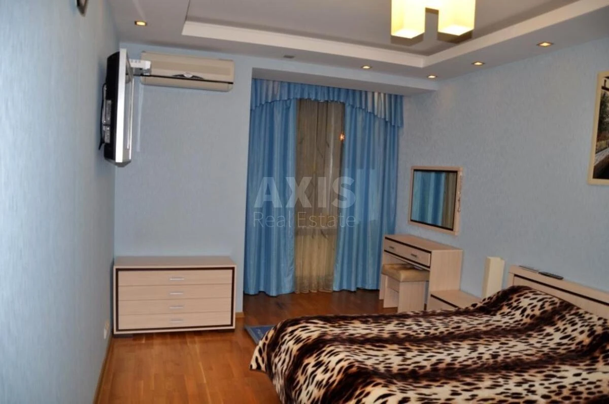 4к квартира ул. Котельникова Михаила 16550812