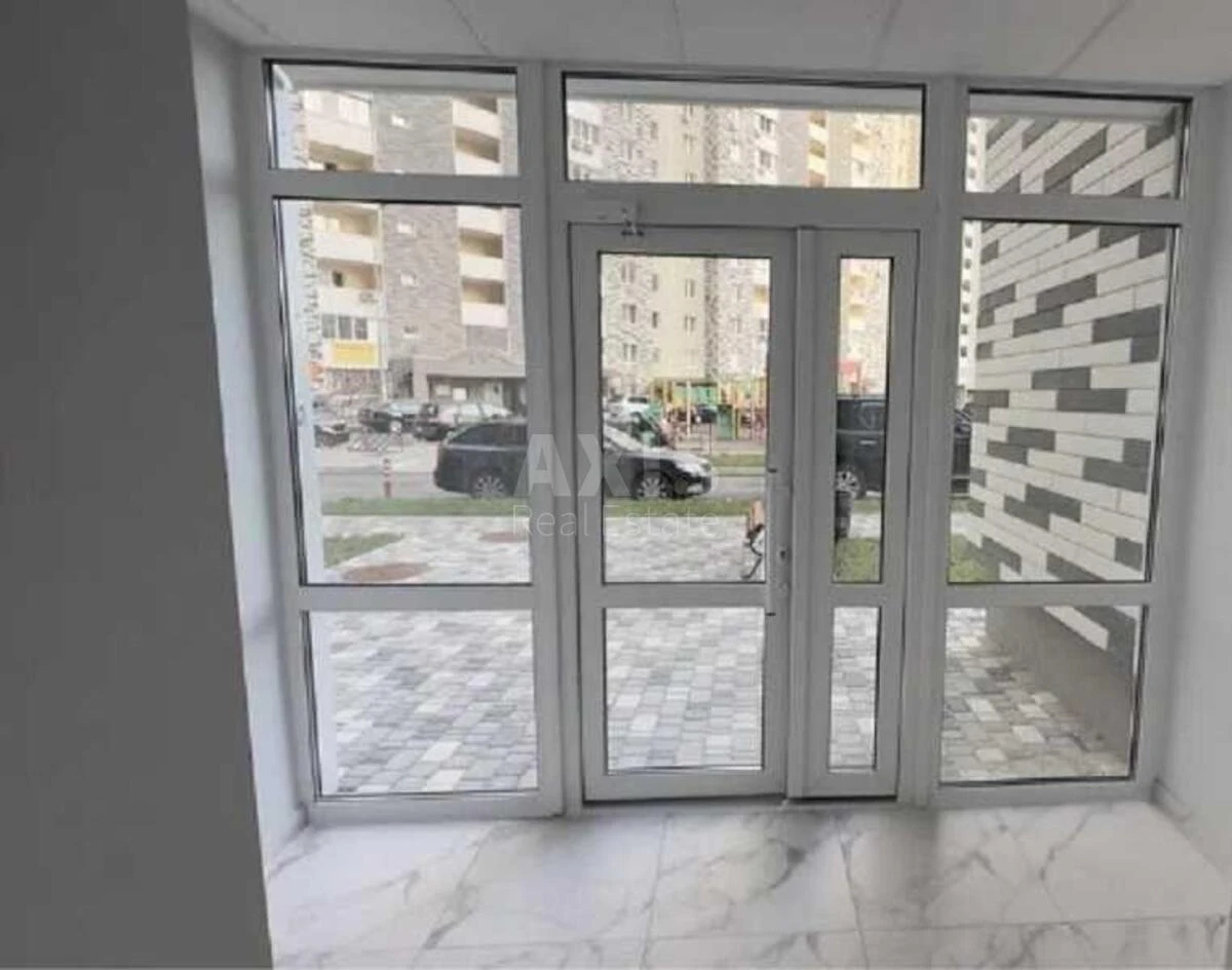 Объект торговли ул. Ревуцкого 54А, 98м2700288