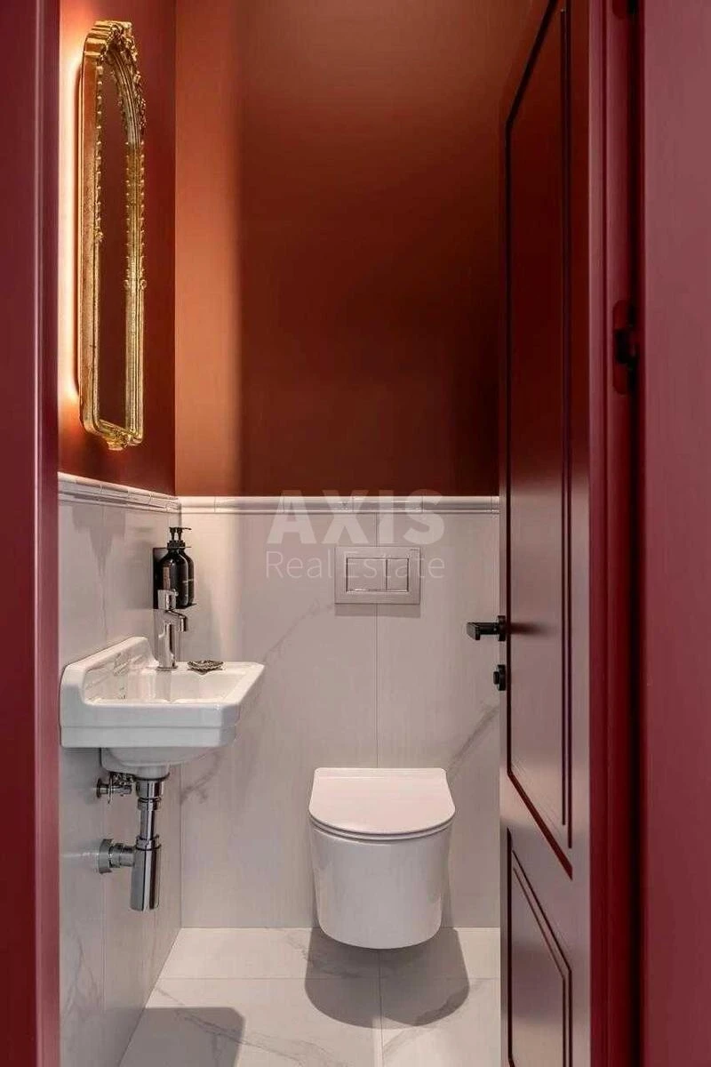 Office vul. Rustaveli Shota 15Б, 135m26720216