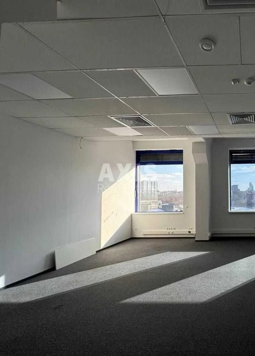 Office vul. Lejpcyz'ka 15А, 924m2548002