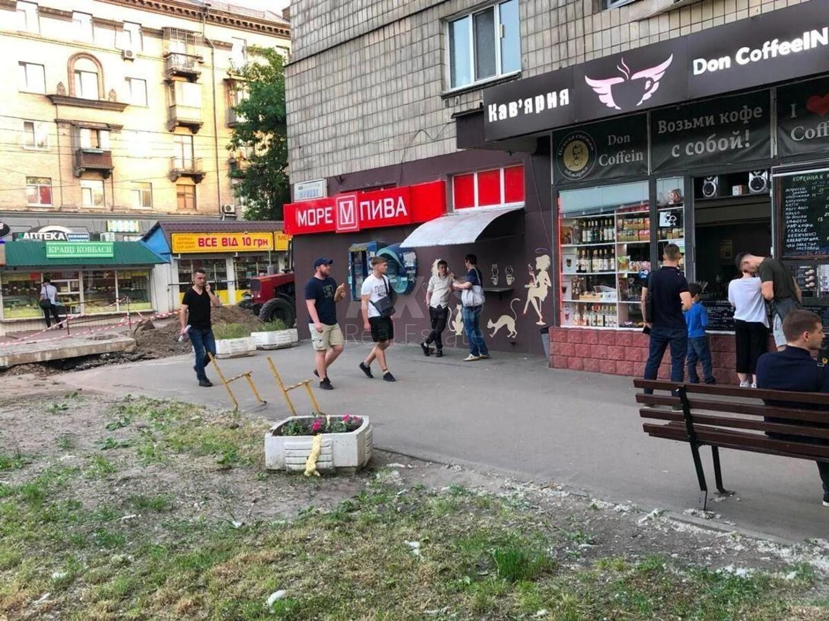 Объект торговли ул. Кирилловская 111, 407м2646402