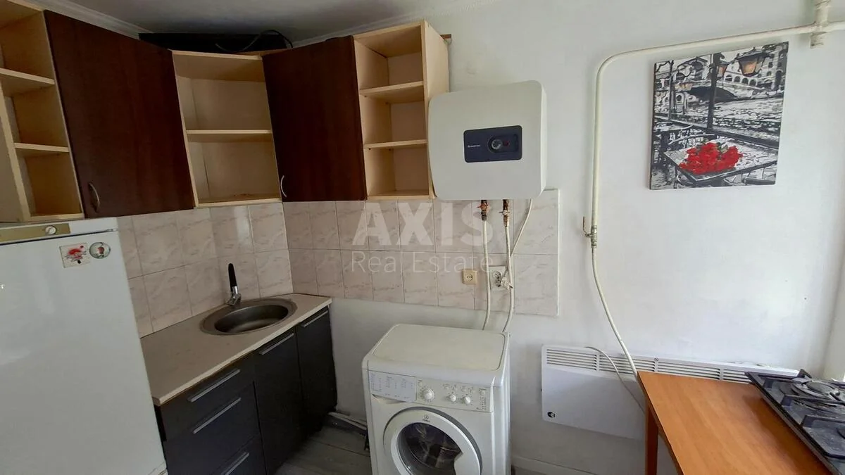 1k apartment vul. Stel'maha Myhajla 8