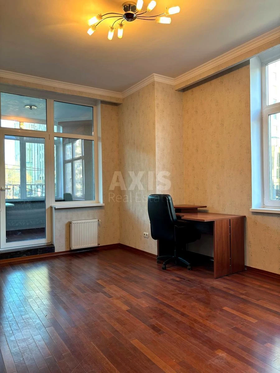 Офис ул. Антоновича 72, 125м2680046