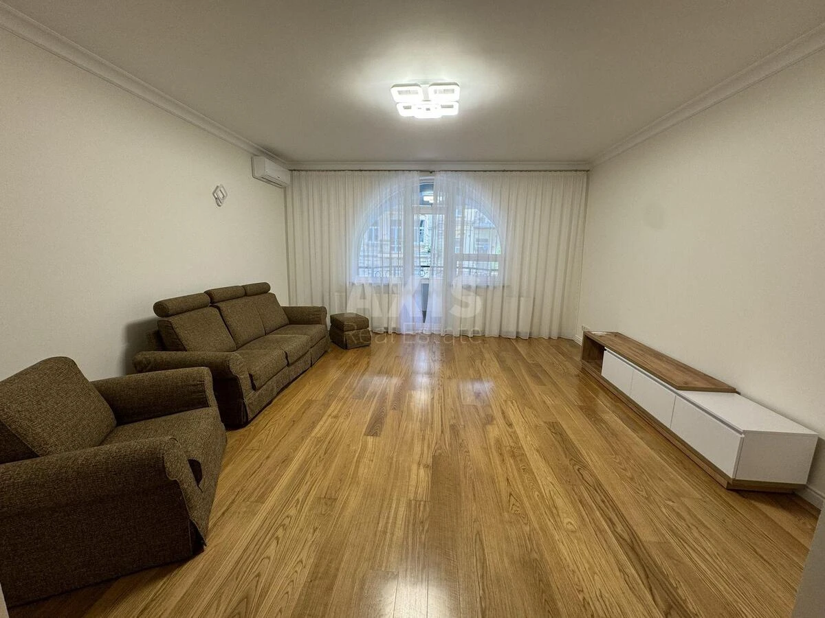 2k apartment vul. Oleksandra Konyskoho 76/78661031