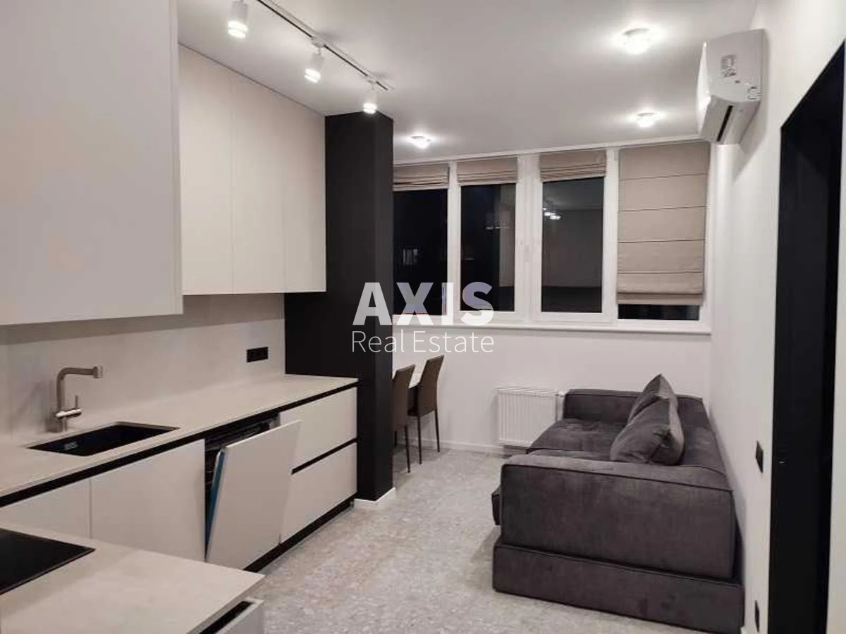1k apartment vul. L'vivs'ka 1539087