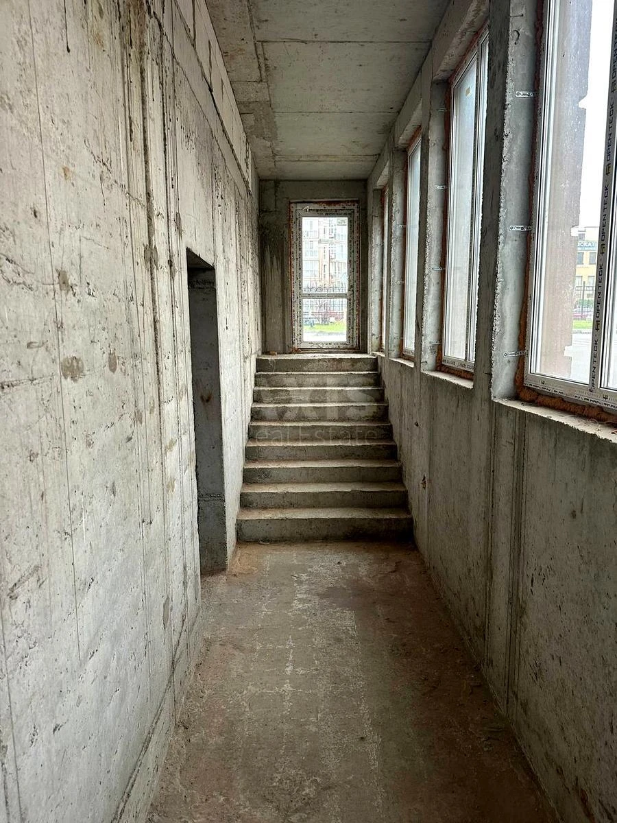 Trade object vul. Metrologichna 25, 80m2648001