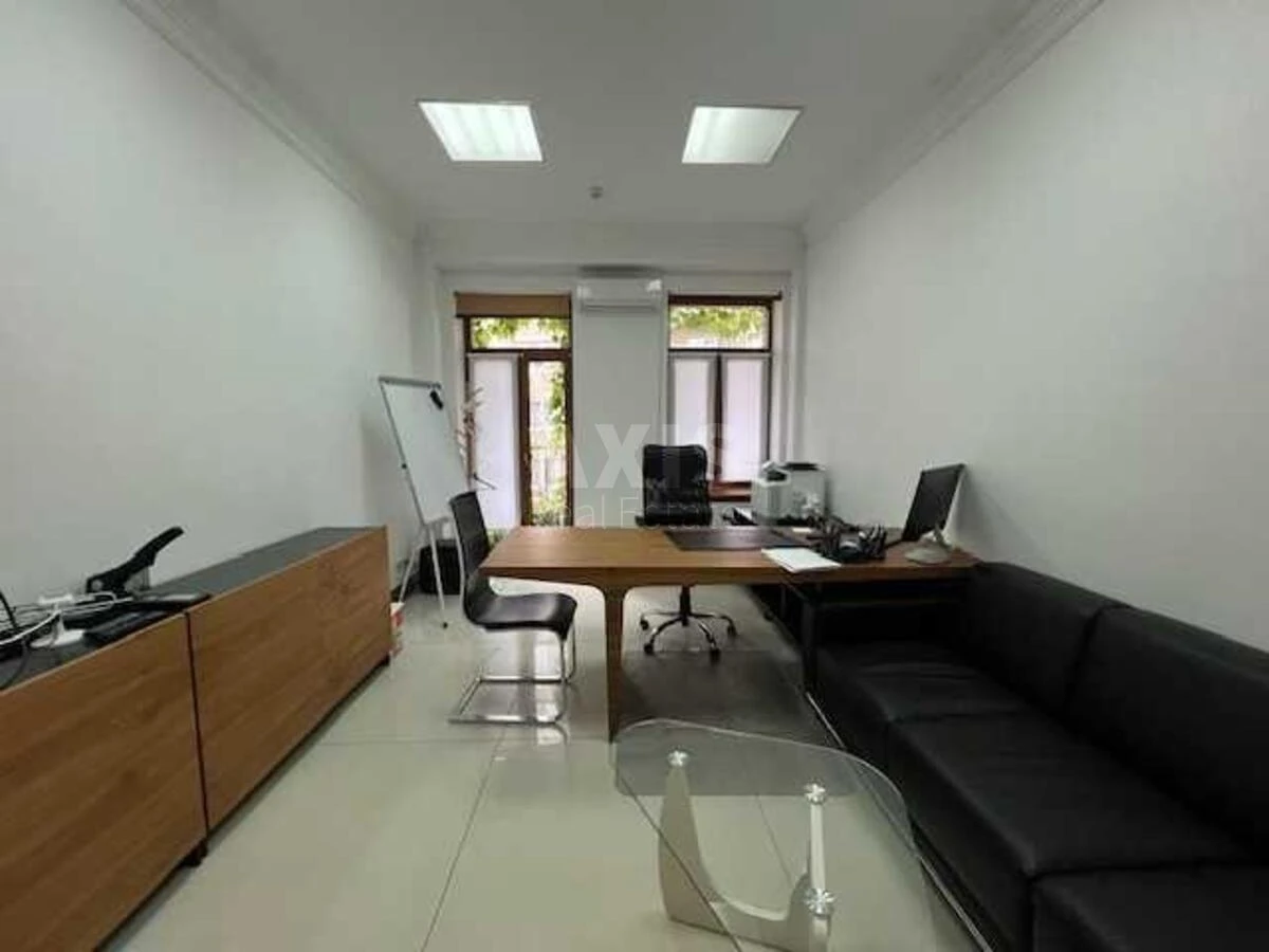 Office vul. Zhyljans'ka 72А, 750m2711817