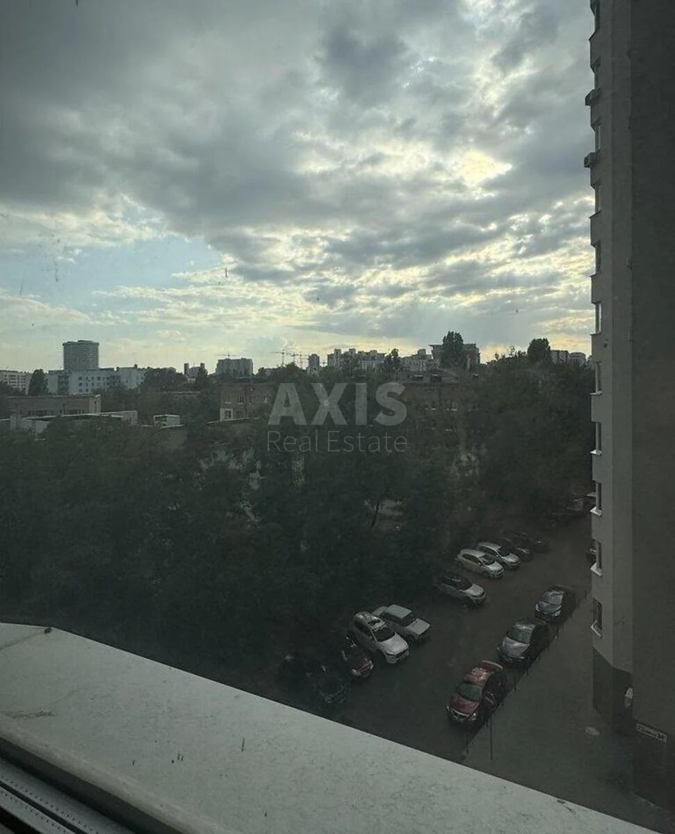 2k apartment vul. Myhajla Maksymovycha 3Г