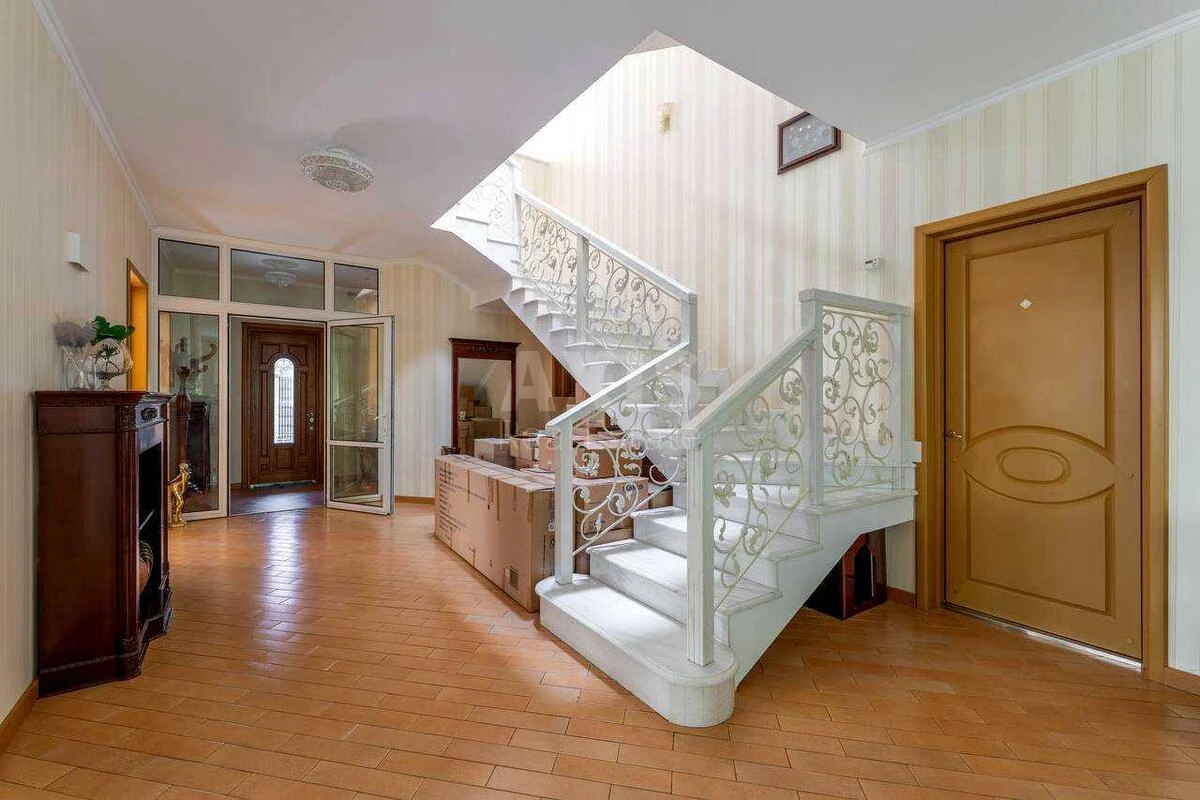 House vul. Ulitina Ivana, 590m2, Kyiv city715013