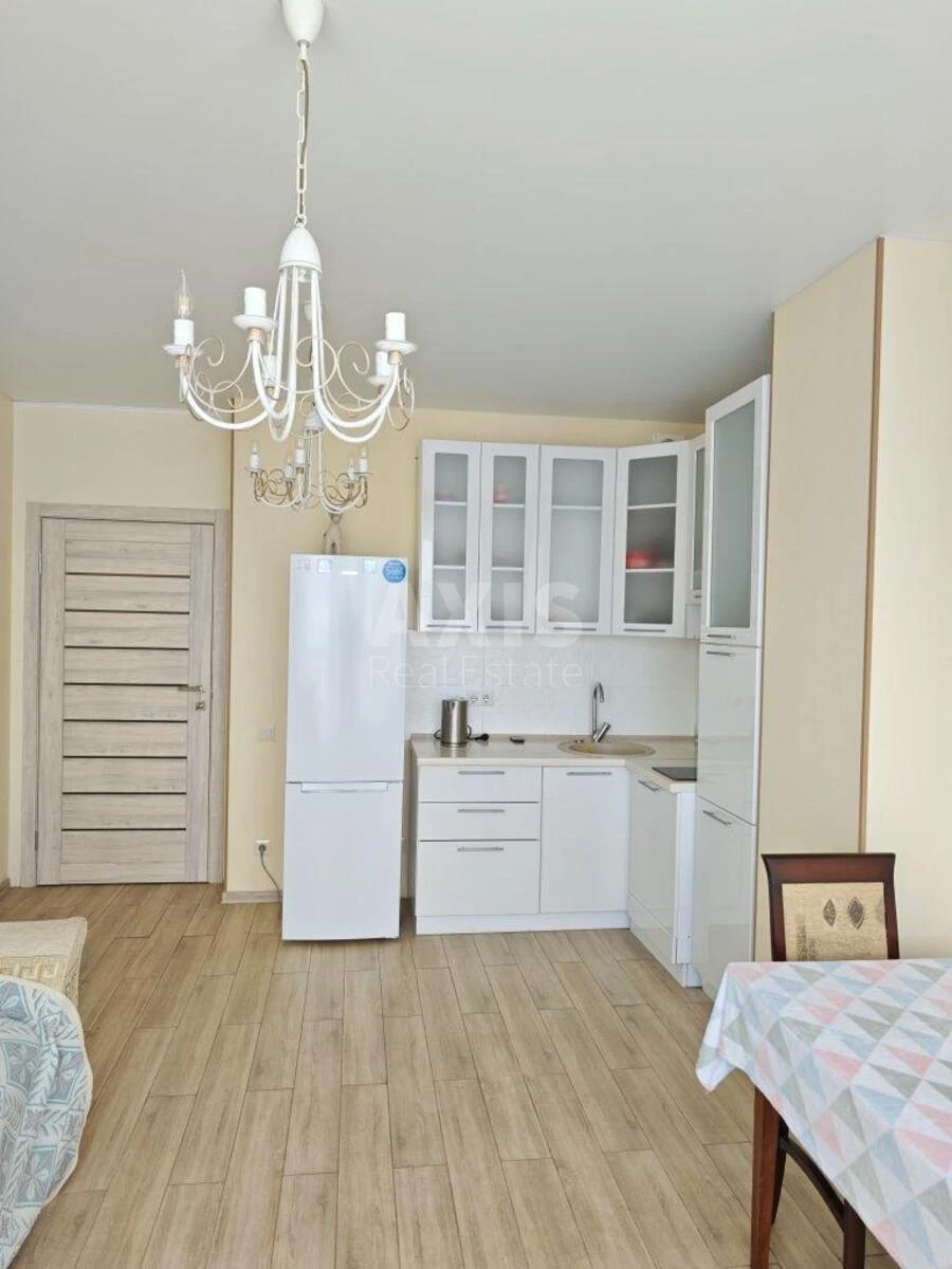 1k apartment vul. Radystiv 32685530