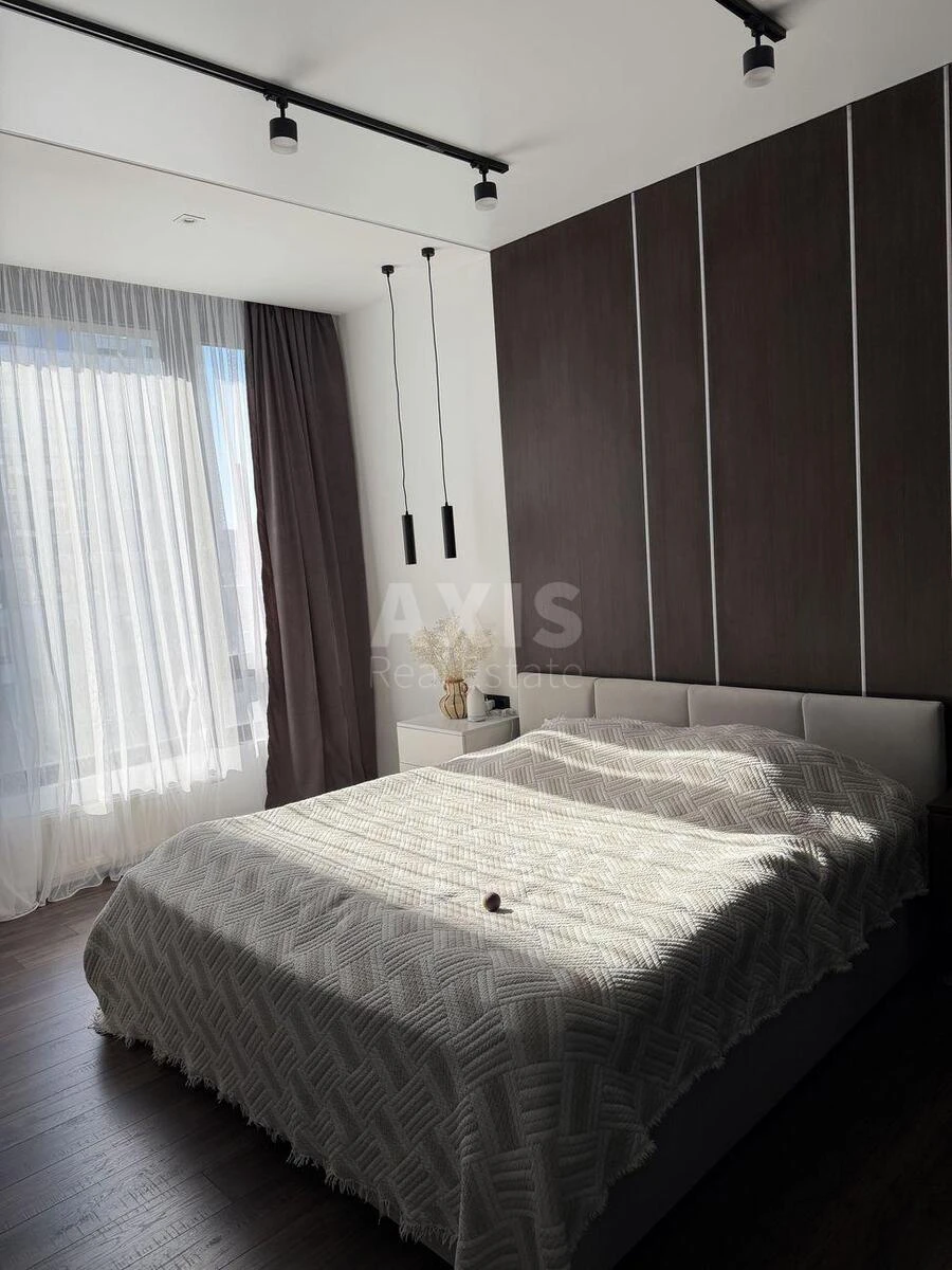 3k apartment vul. Gareta Dzhonsa 8715364