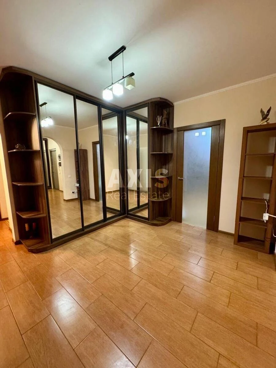 3к квартира ул. Oleksandry Ekster 14699702