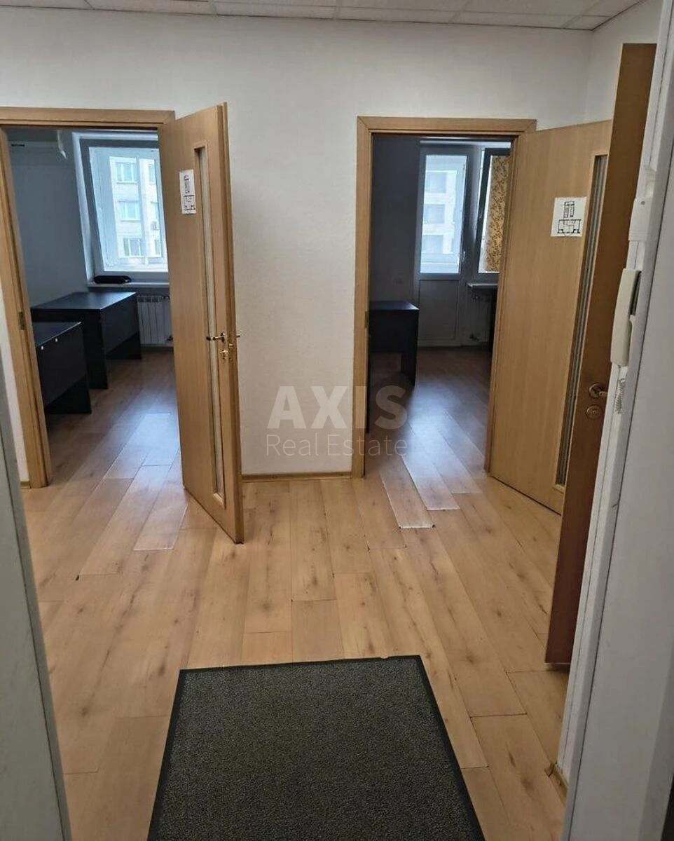 Office vul. Mykil's'ko-Slobids'ka 2Б, 86m2670121