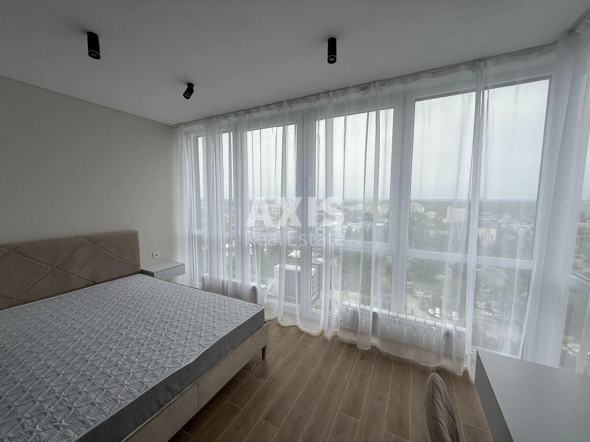 2к квартира Олега Мудрака ул. 16633611