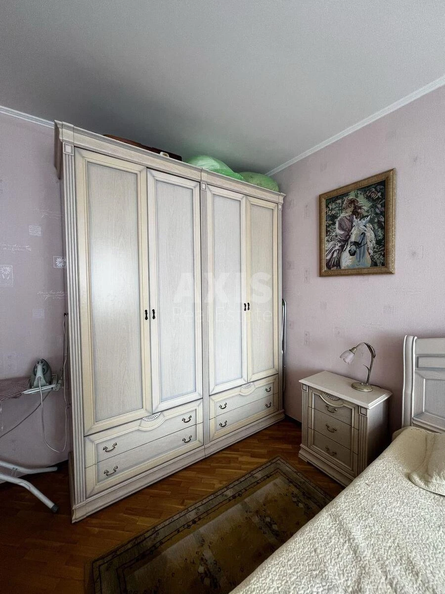 2к квартира пр-т Бажана Николая 10679509