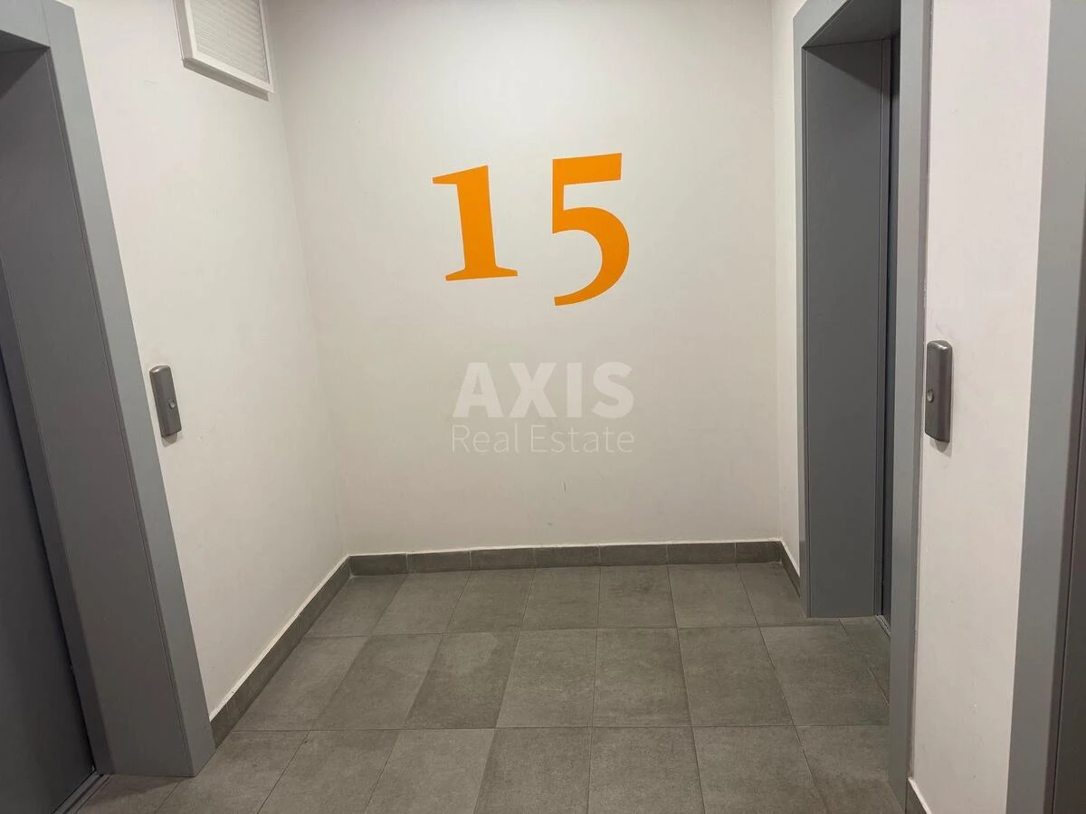 1k apartment nab. Dniprovs'ka 18А696597