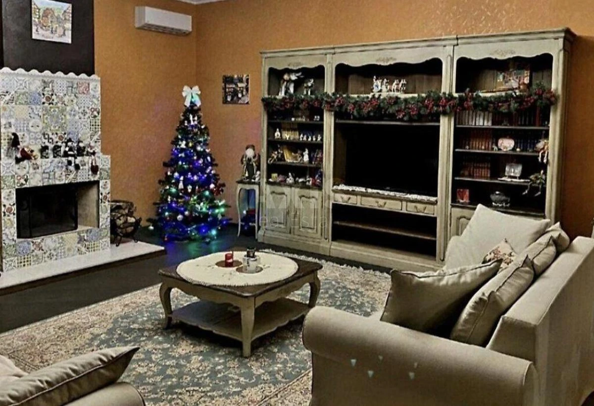 Дoм ул. Франко Ивана, 1000м2, город Киев34545