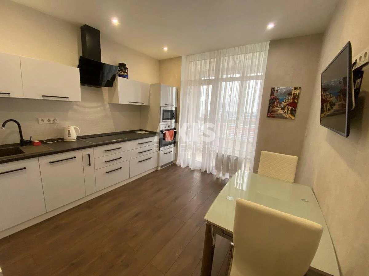 1k apartment vul. Virmens'ka six A685840
