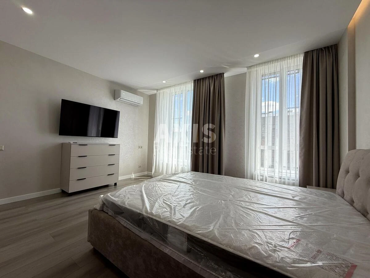 3k apartment bul. Ryl's'kogo Tadeja 4688255