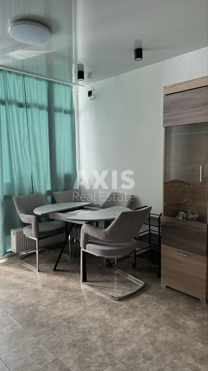 2k apartment vul. Sverstjuka Jevgena 4676832