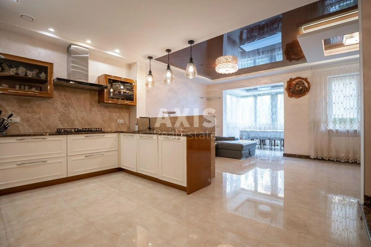 House vul. Red'chyns'ka, 200m2, Kyiv city60800