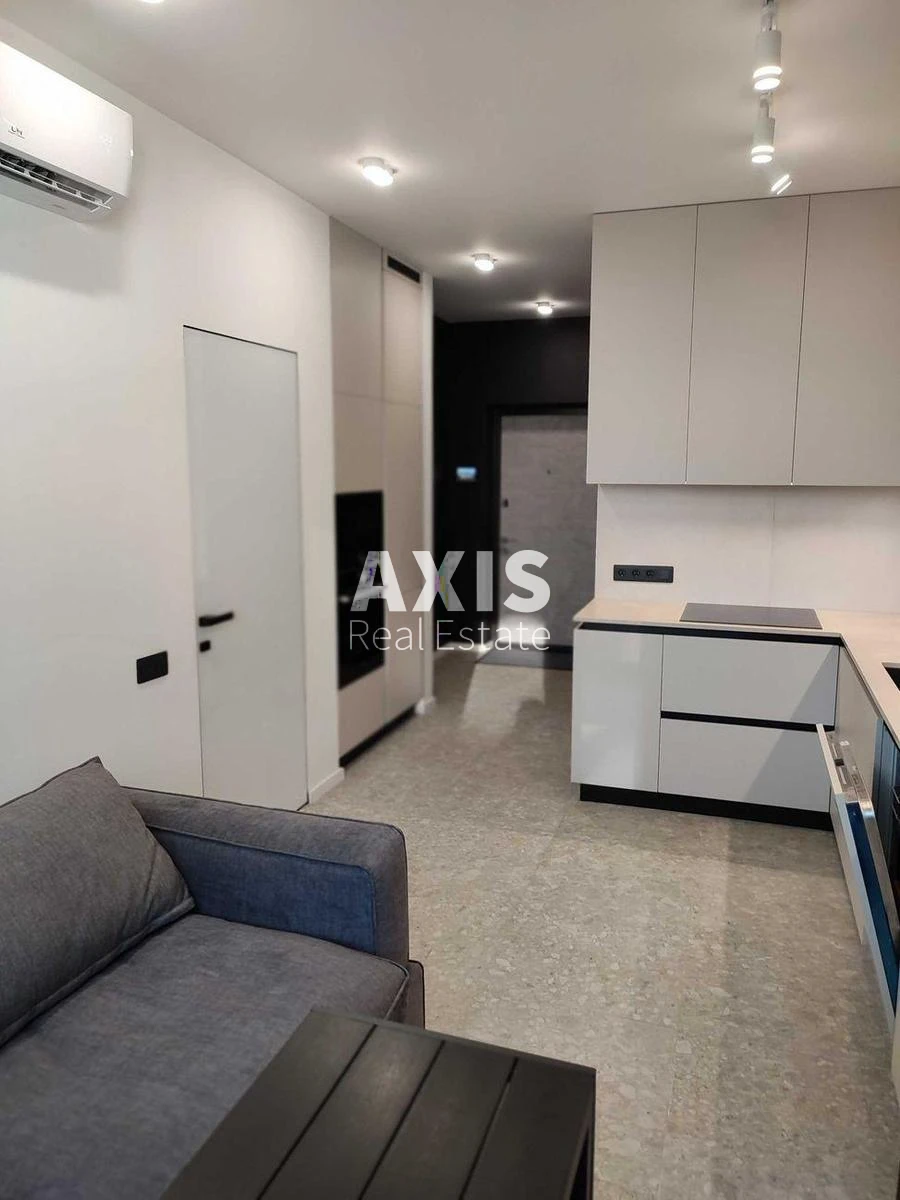 1k apartment vul. L'vivs'ka 15390871