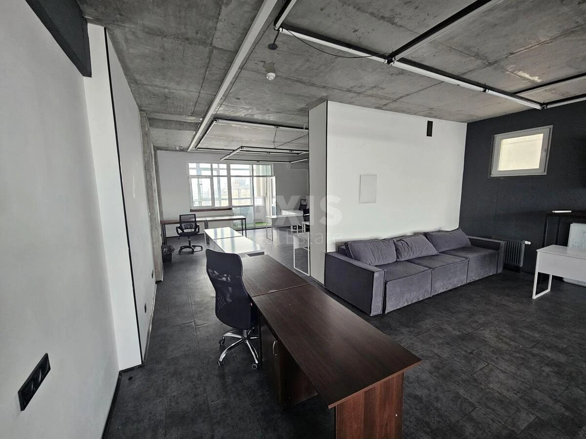 Office vul. Jevgena Konoval'cja 44А, 327m2662281