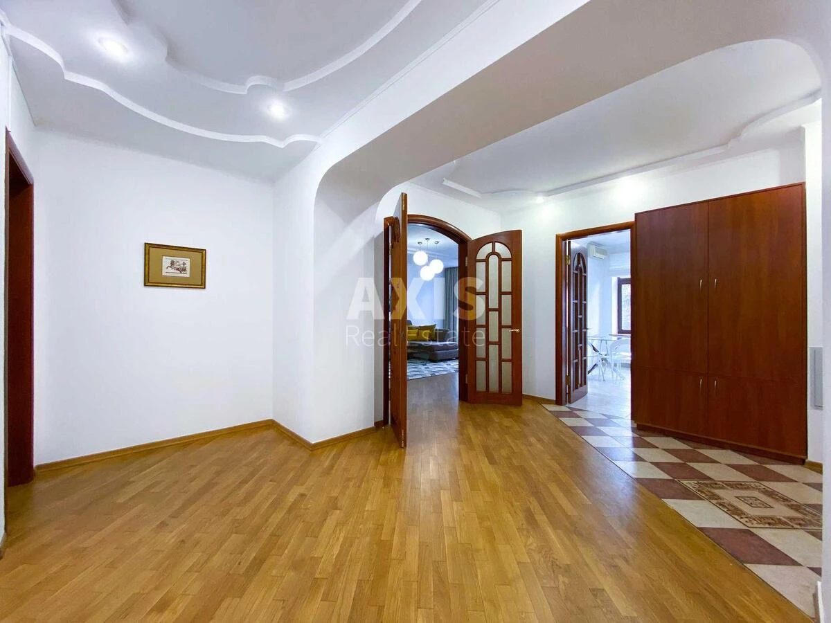 4к квартира ул. Хмельницкого Богдана 82668798