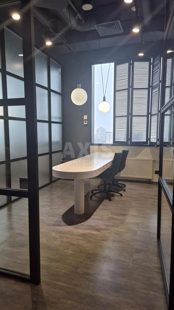 Office vul. Knyaziv Ostrozkykh 32/2, 159m267874