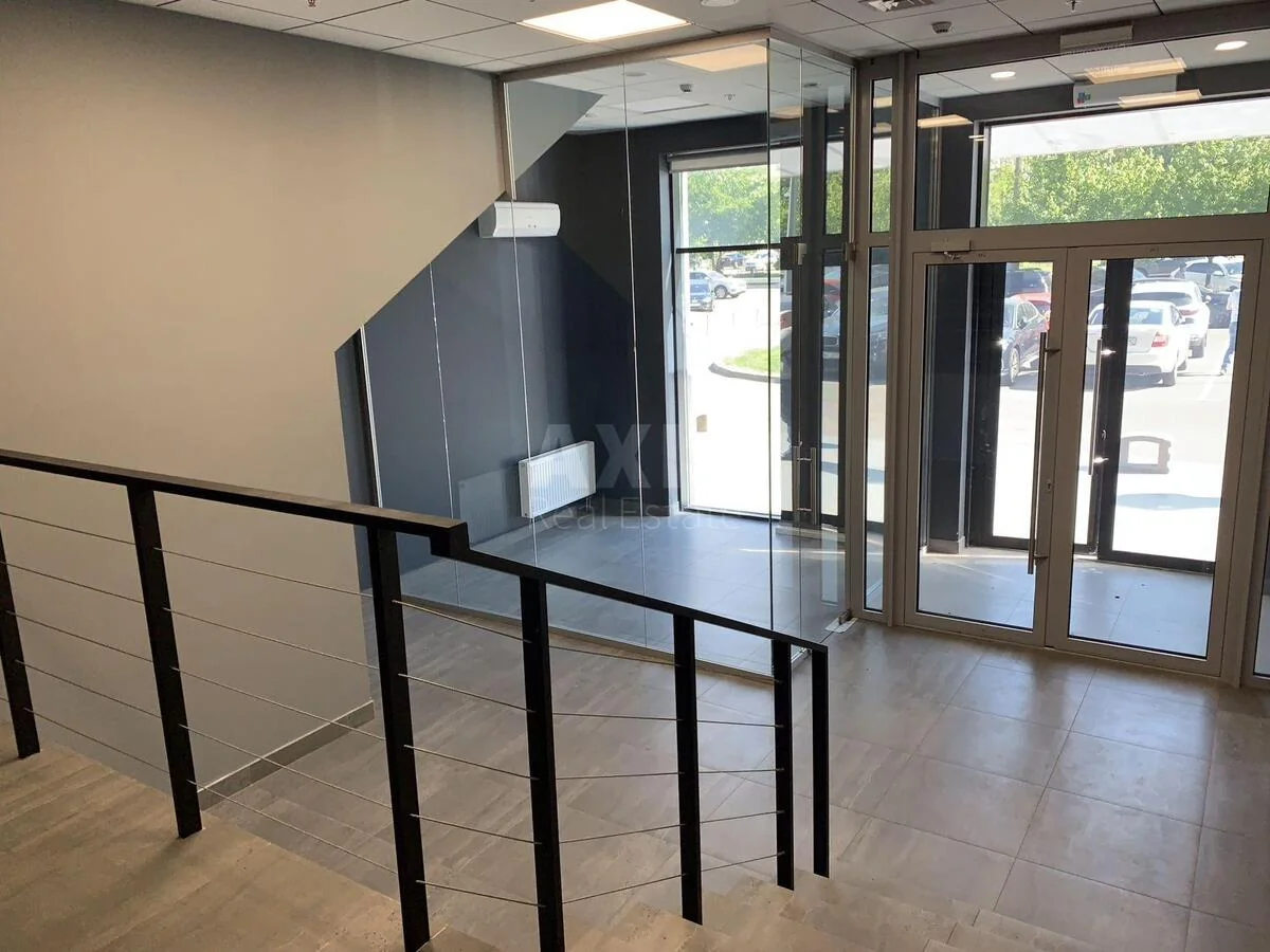 Office vul. Samiyla Kishky 6А, 295m2