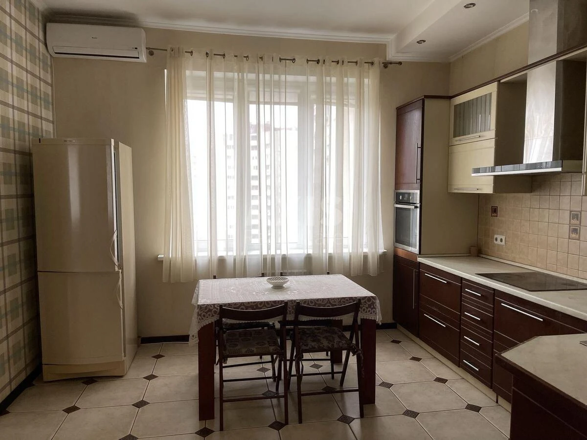 2k apartment vul. Urlivs'ka 16/37649560