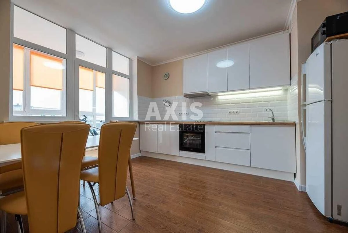 1k apartment pr-t Berestejskij 6753925