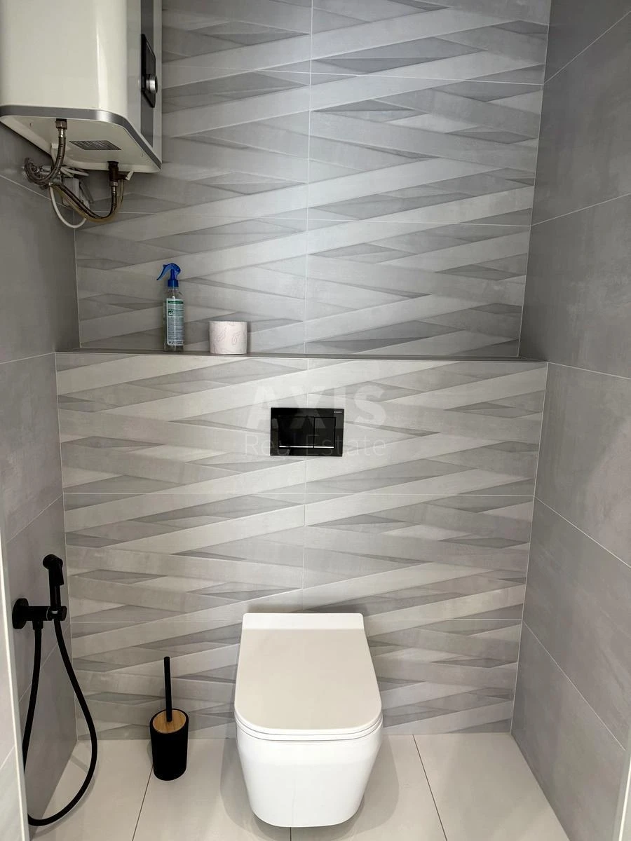 2k apartment vul. Vozdvyzhens'ka 20А7024112
